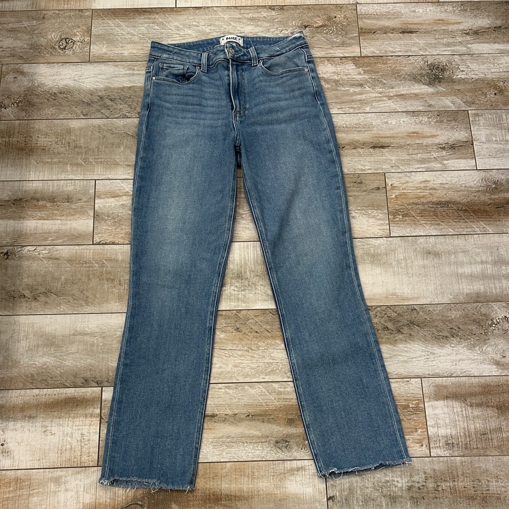 Paige- Cindy- 28High-Rise Straight Jeans in Medium Blue